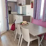 Camping Les Chouans Hotel