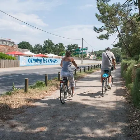Camping Les Chouans 酒店