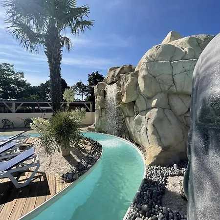 Camping Les Chouans * 圣伊莱尔·德列