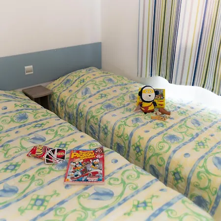 Camping Les Chouans Szálloda *