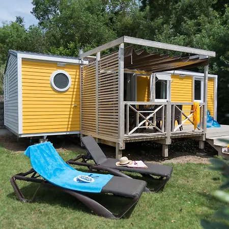 Camping Les Chouans 酒店