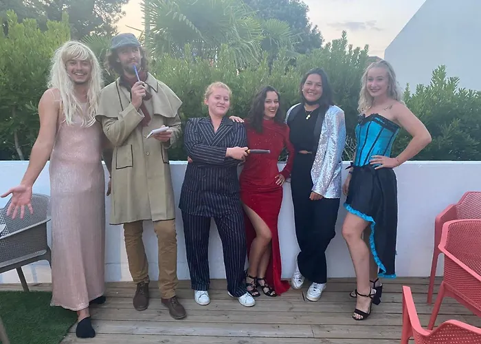 Camping Les Chouans Hotel *