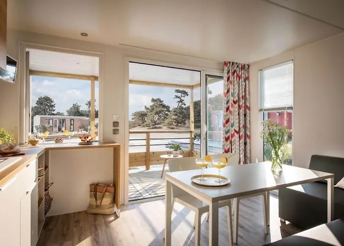 Hotel Camping Les Chouans *