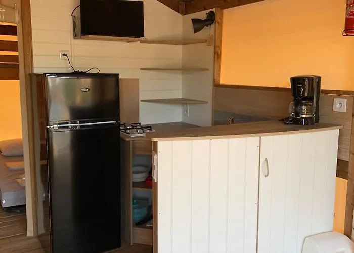 Hotel Camping Les Chouans *