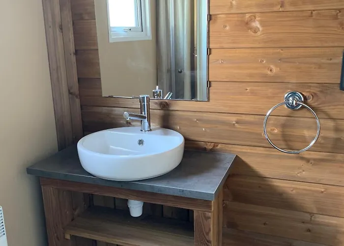 Camping Les Chouans Hotel