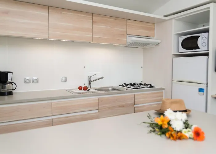 Camping Les Chouans Hotel